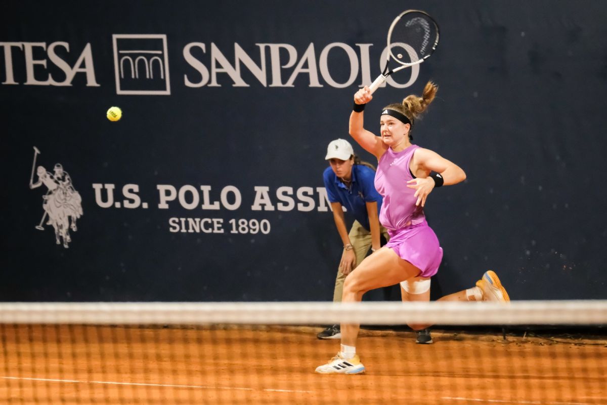 Palermo Ladies Open, Zheng-Parry e Begu-Muchova le semifinali