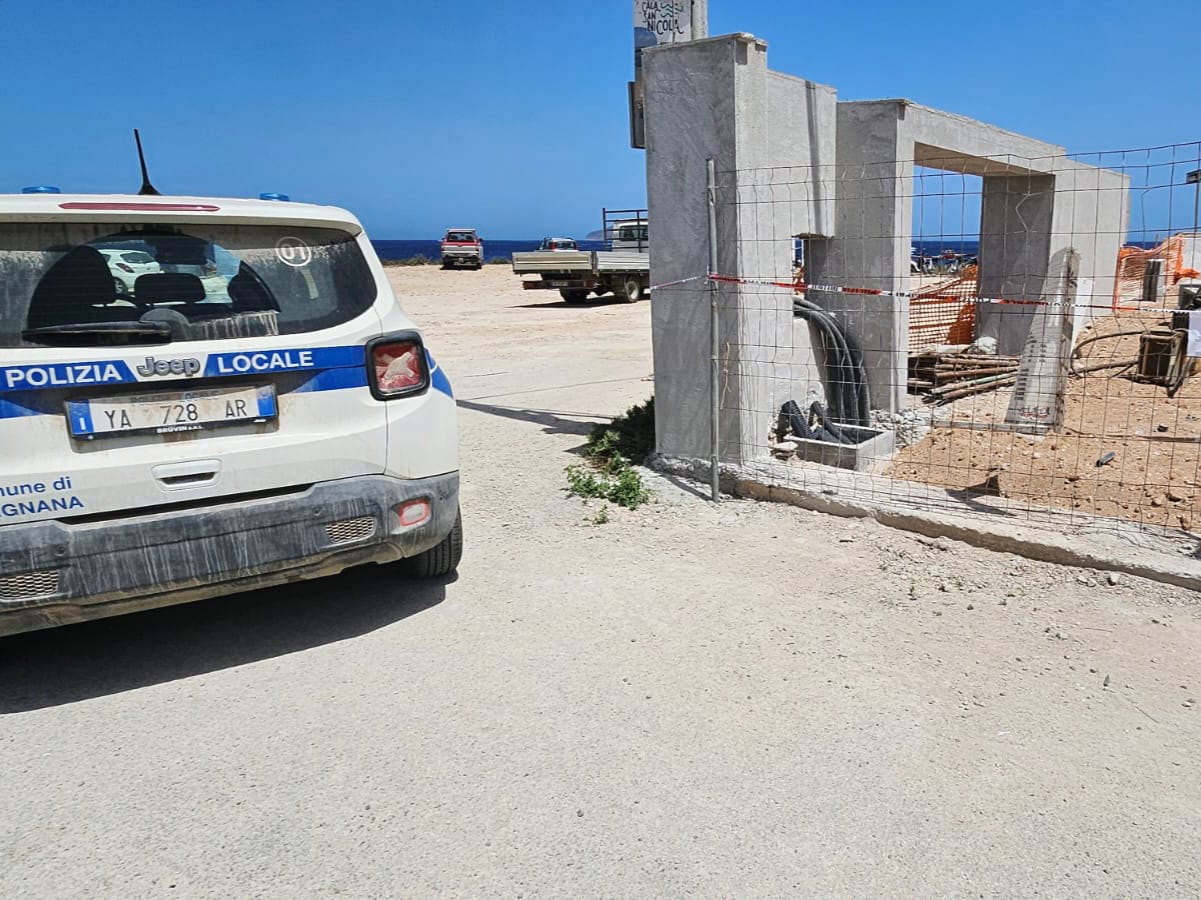 Un cantiere edile sequestrato a Favignana: irregolarità durante la stagione estiva