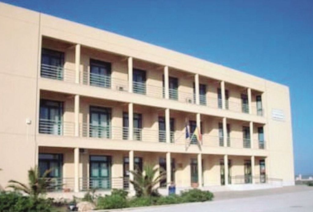 Il Comune di Trapani vuole dare in gestione a società sportive la palestra ex Lago Cepeo