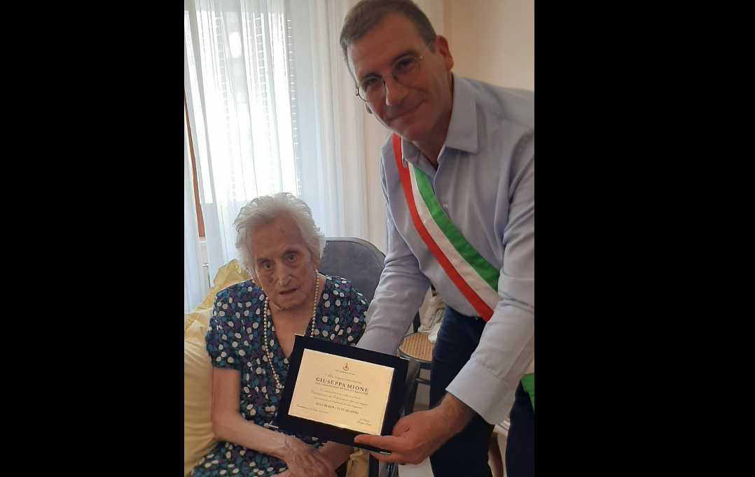 La castellammarese Giuseppa Mione la più longeva: spegne 104 candeline