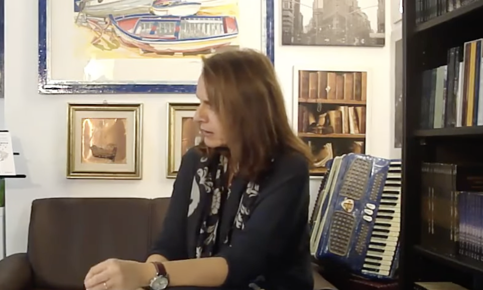 Il mare colore dei libri attraverso la voce dei protagonisti: intervista ad Angela Smorto. VIDEO