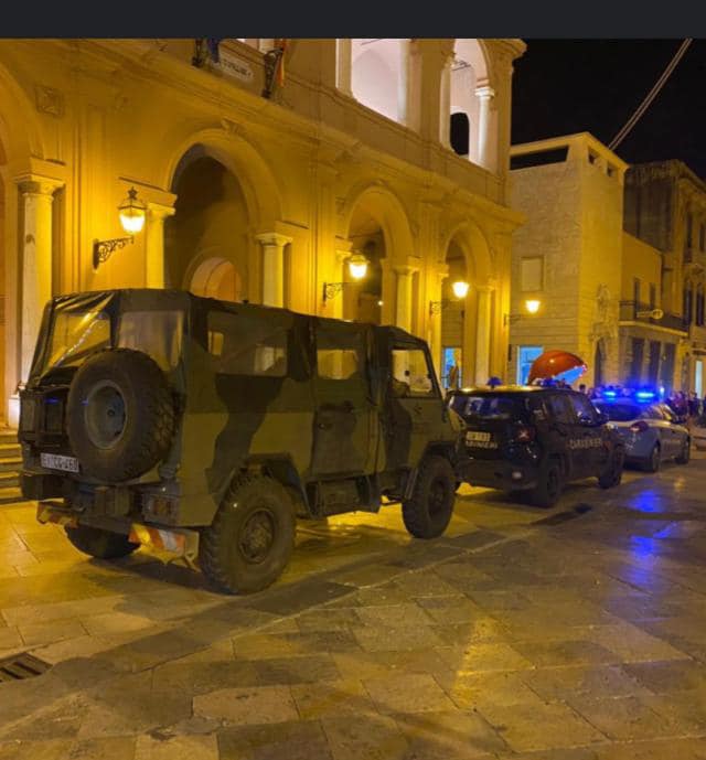 Marsala: un sabato sera con più forze dell’ordine che persone: città da studiare prima che da controllare
