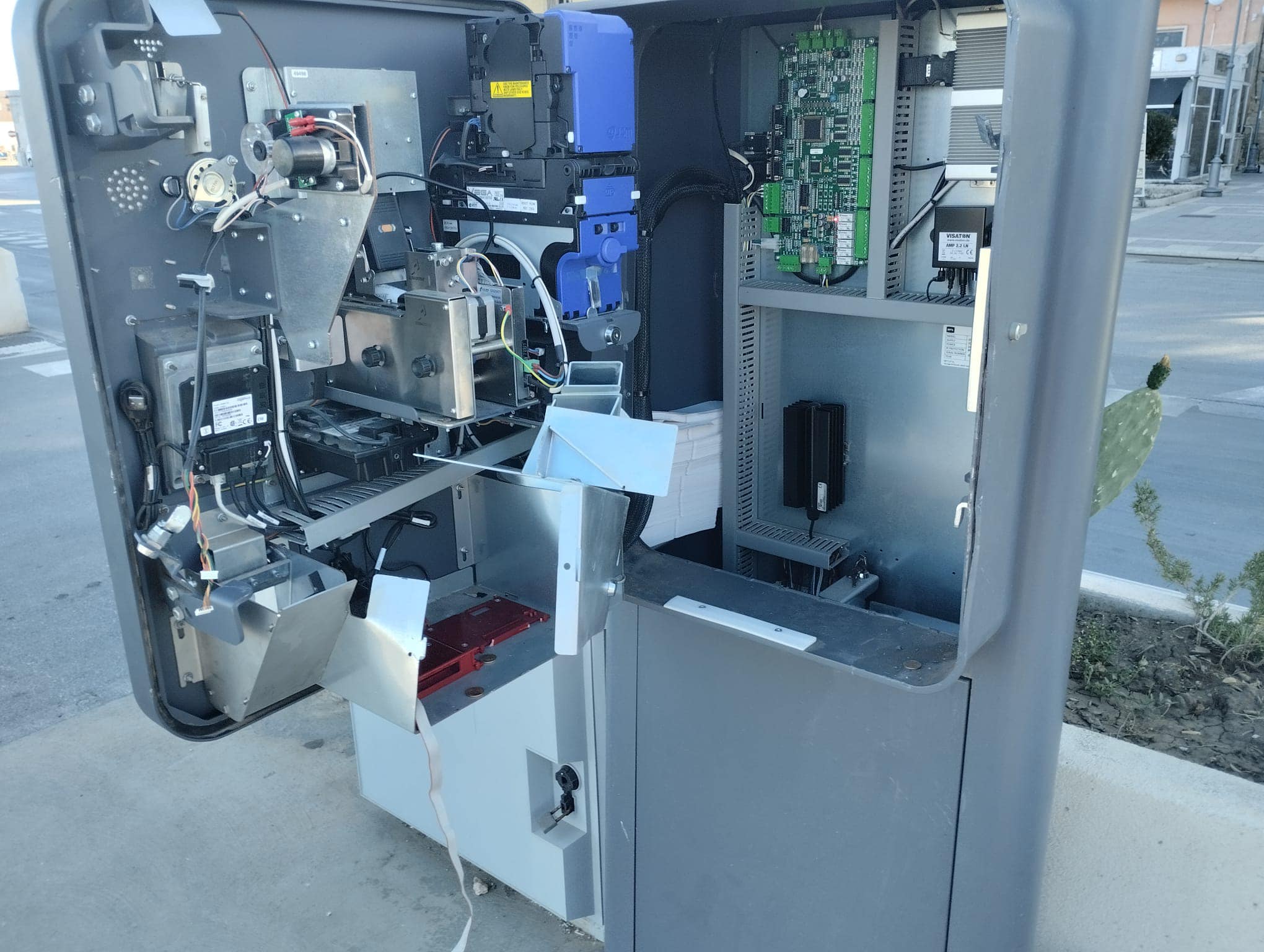 Mazara: atto vandalico al parcheggio di Piazzale Quinci, danneggiati cassa e barre