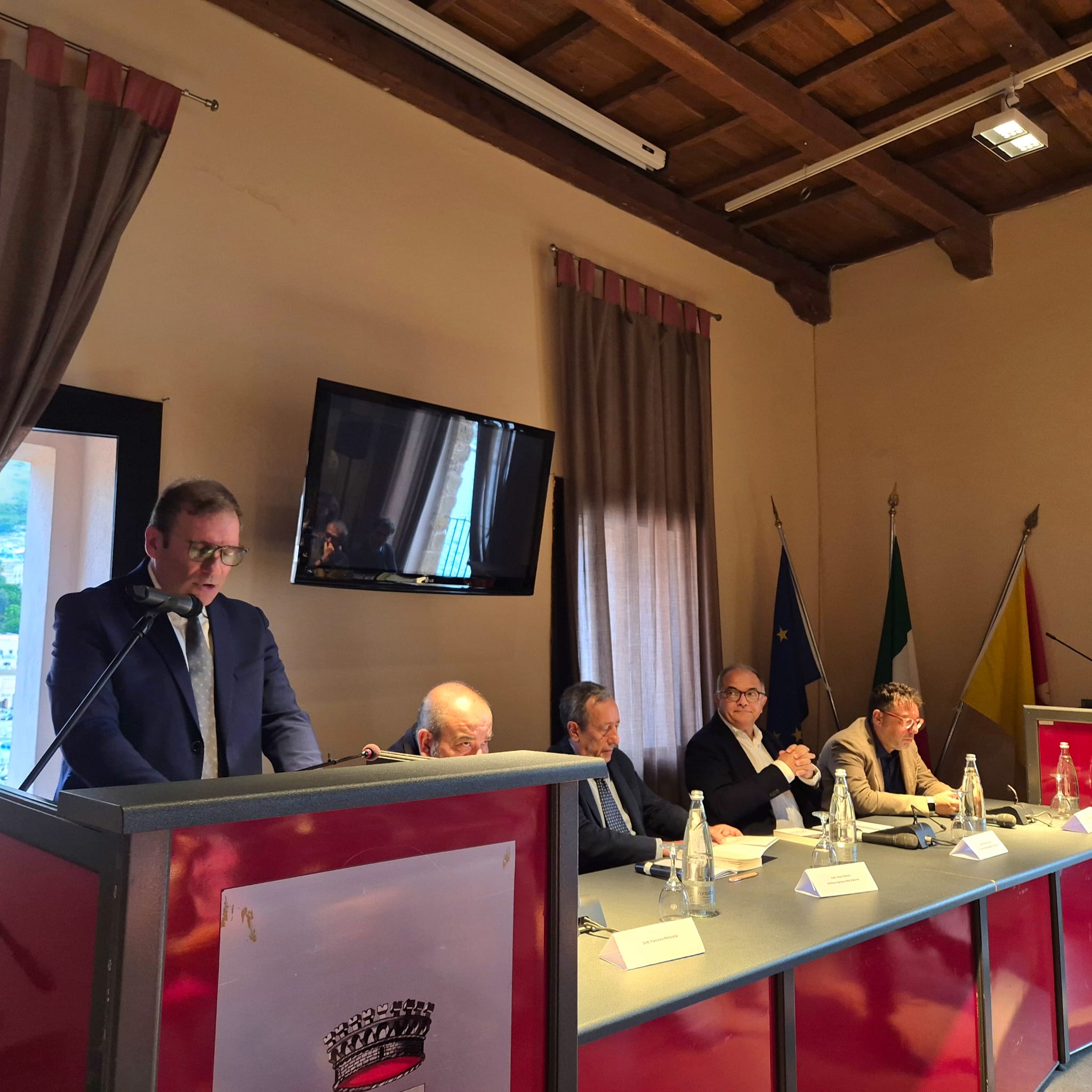 Castellammare del Golfo, presentato il libro  “L’armata del diavolo” di Calogero Ferrara