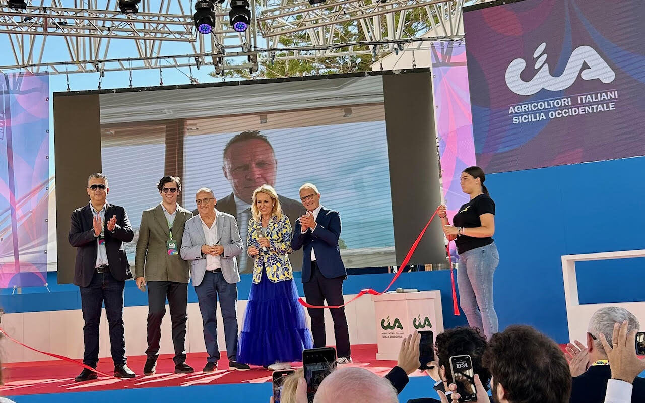 San Vito, il ministro Lollobrigida all’apertura del Cous Cous Fest. Il programma prosegue con musica e contest