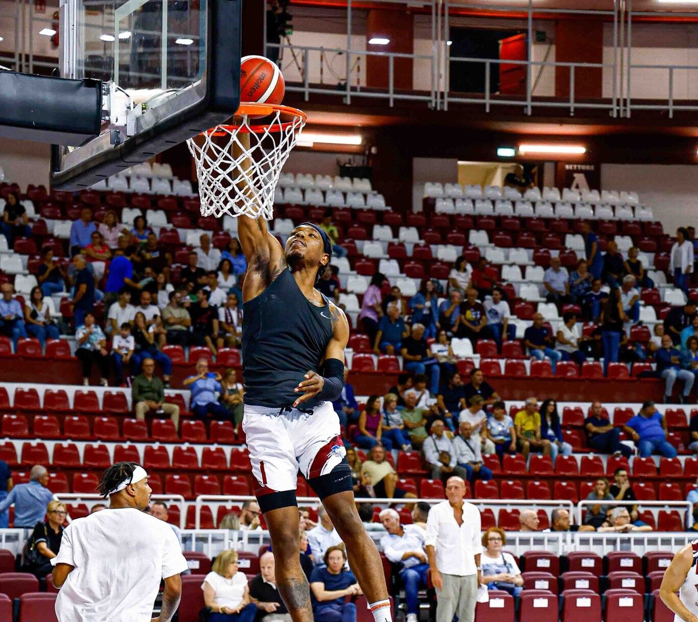 La “prima” del Trapani Shark è in casa con Virtus Bologna
