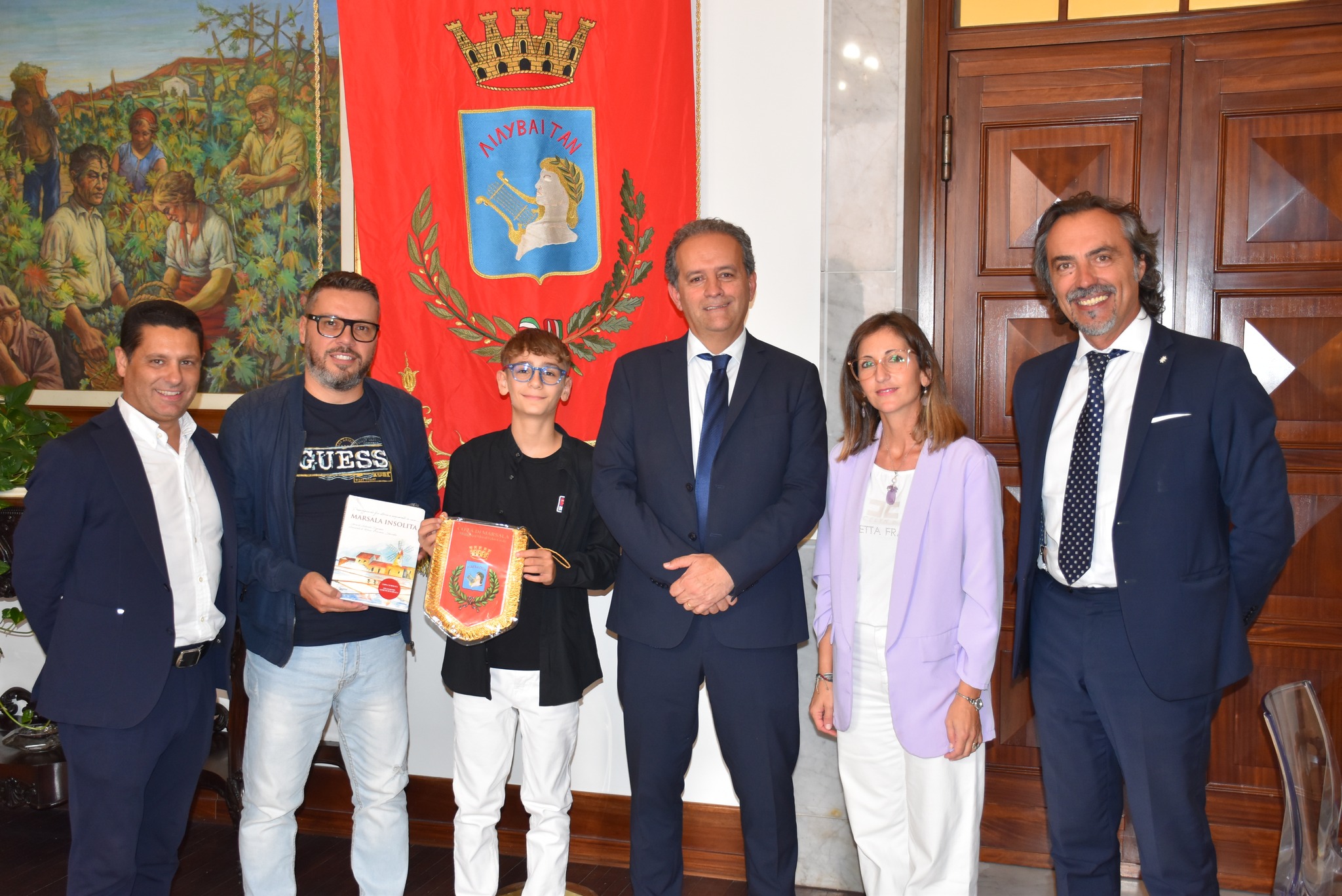 Al Comune di Marsala ricevuto il piccolo attore del film ‘Iddu’, Alessandro Renda