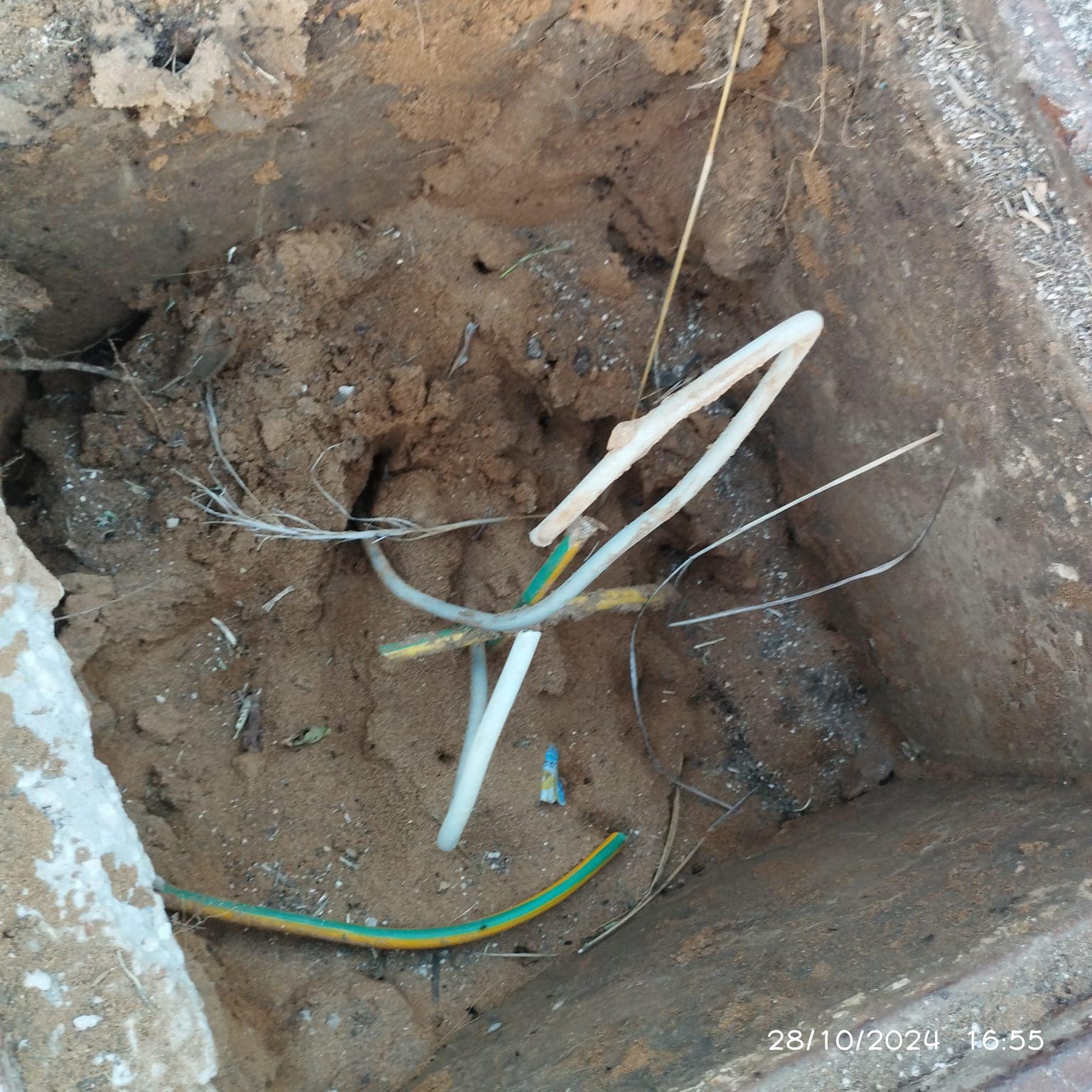 Furto di cavi elettrici, manca la luce in alcune zone del trapanese. Si contano i danni