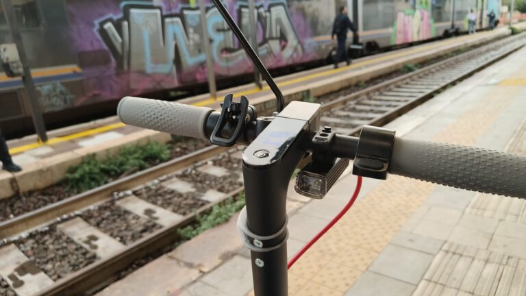 “Io disabile non ho potuto fare il biglietto alla stazione di Mazara, ho chiesto aiuto e mi hanno multato”
