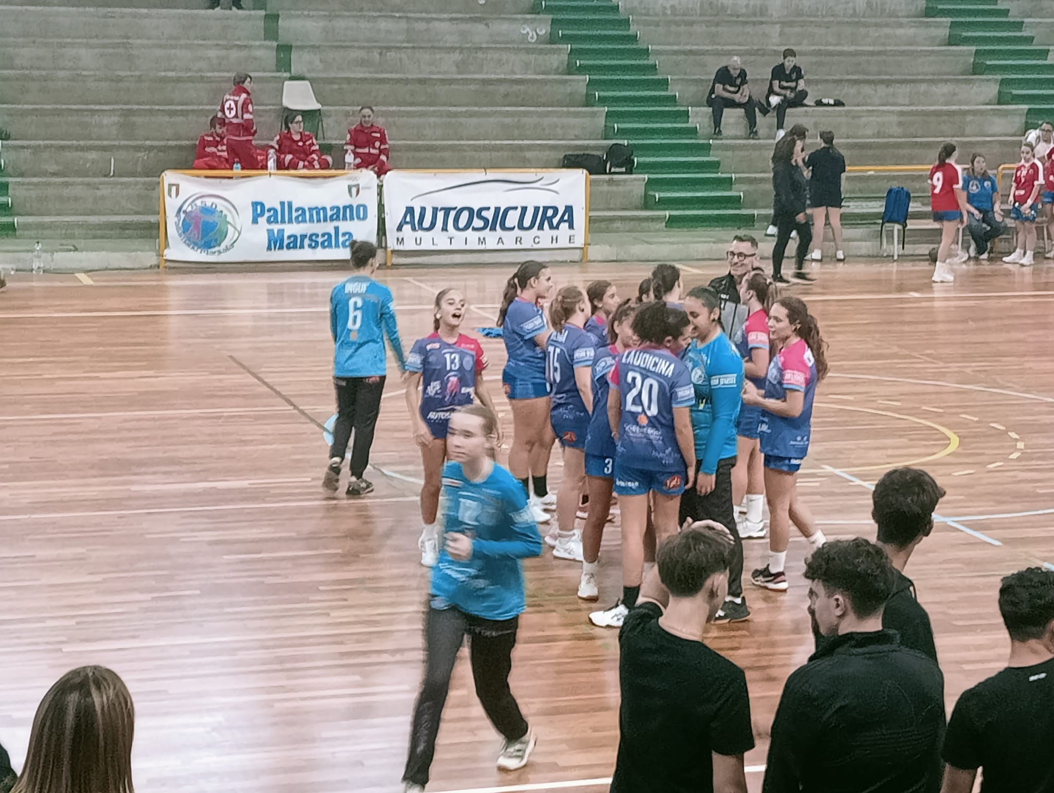 Dal Palabellina al Palasport, a Marsala gli impianti sportivi fanno acqua da tutte le parti