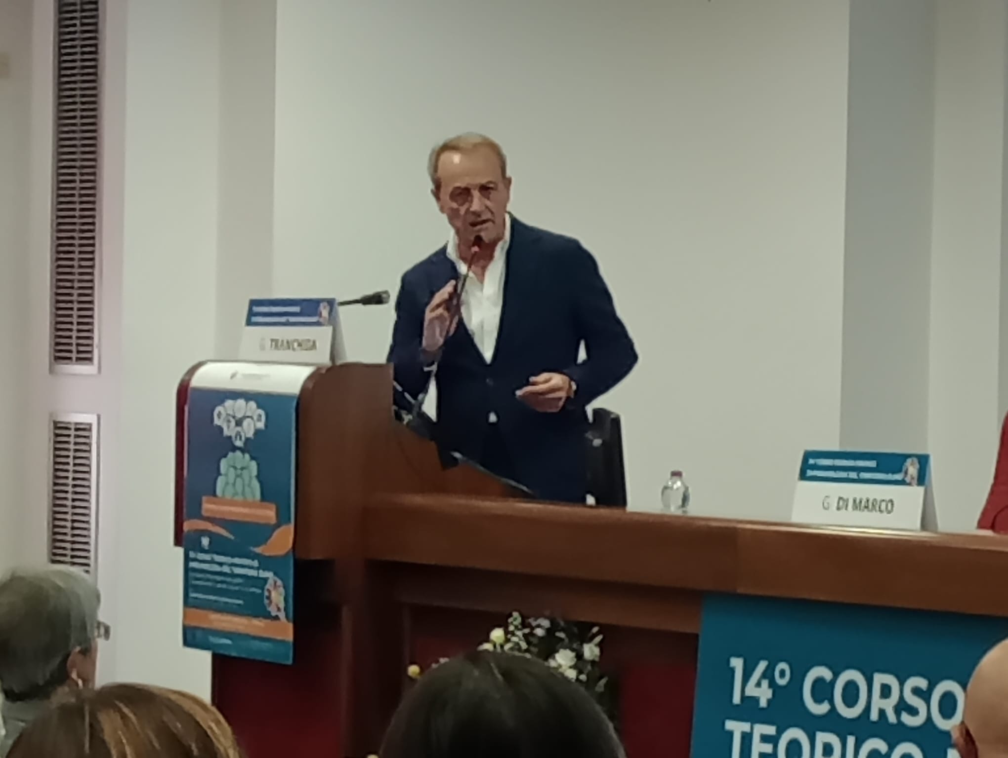 Trapani, il sindaco in difesa della scuola e della sanità pubblica (e attacca il governo regionale)