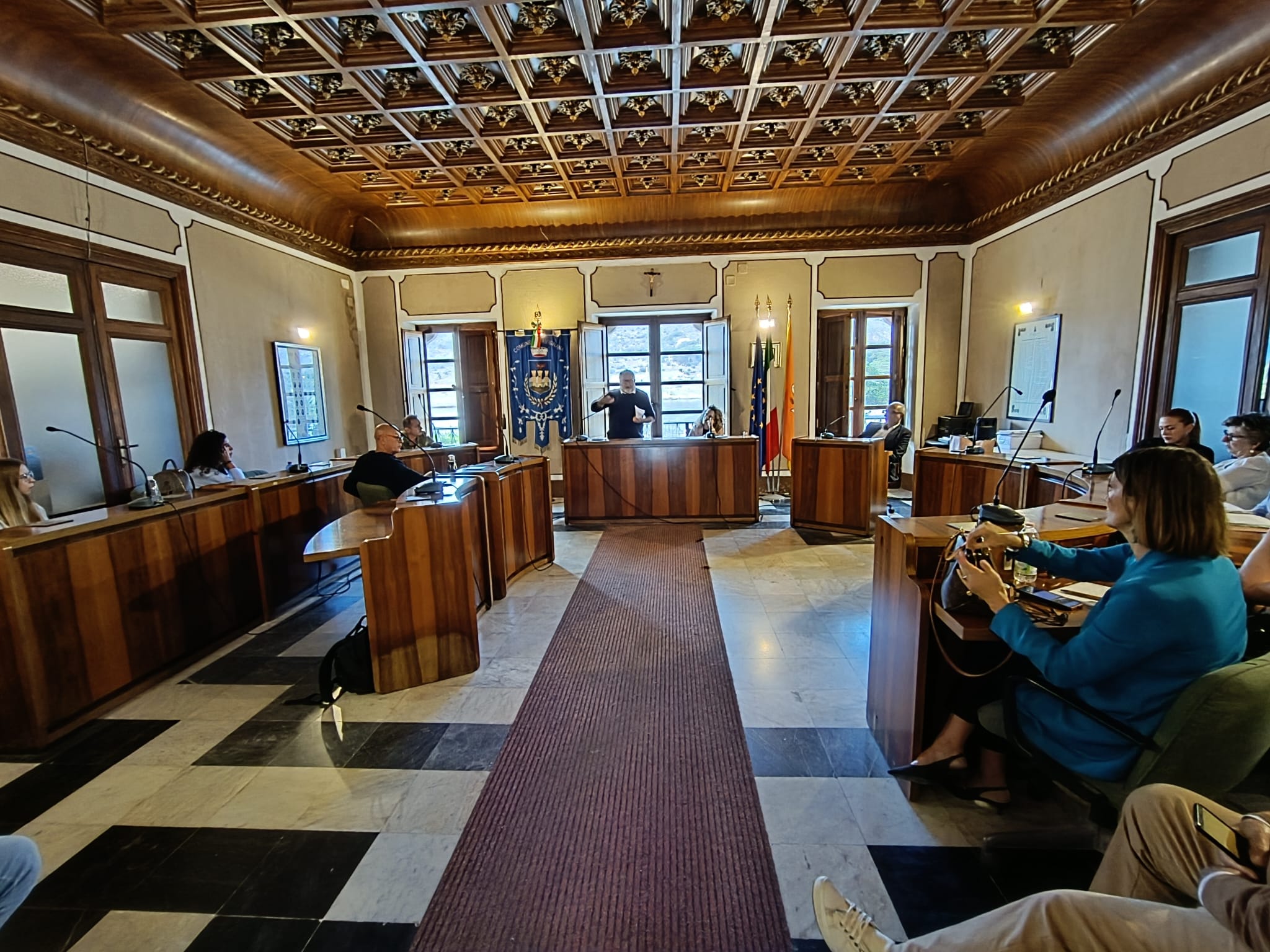 Criticità nei collegamenti marittimi delle Egadi, il Consiglio comunale chiede interventi urgenti