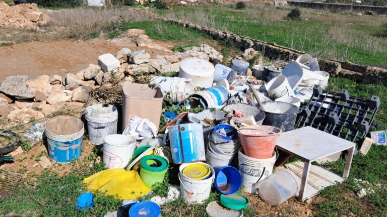 A Favignana scoperta e sequestrata una discarica di rifiuti a cielo aperto. VIDEO