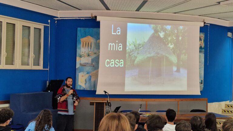 Padre Mario Pellegrino incontra gli studenti del Liceo Scientifico di Marsala: “Ecco la mia vita da missionario”