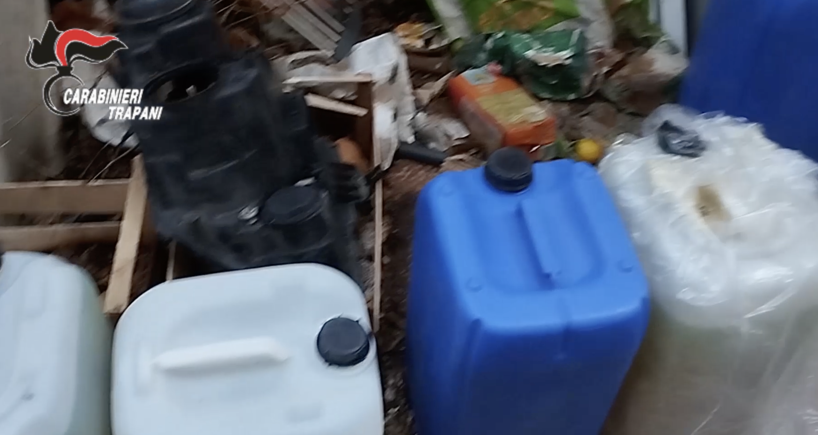 A Trapani trovati 1.750 litri di carburante rubato. VIDEO