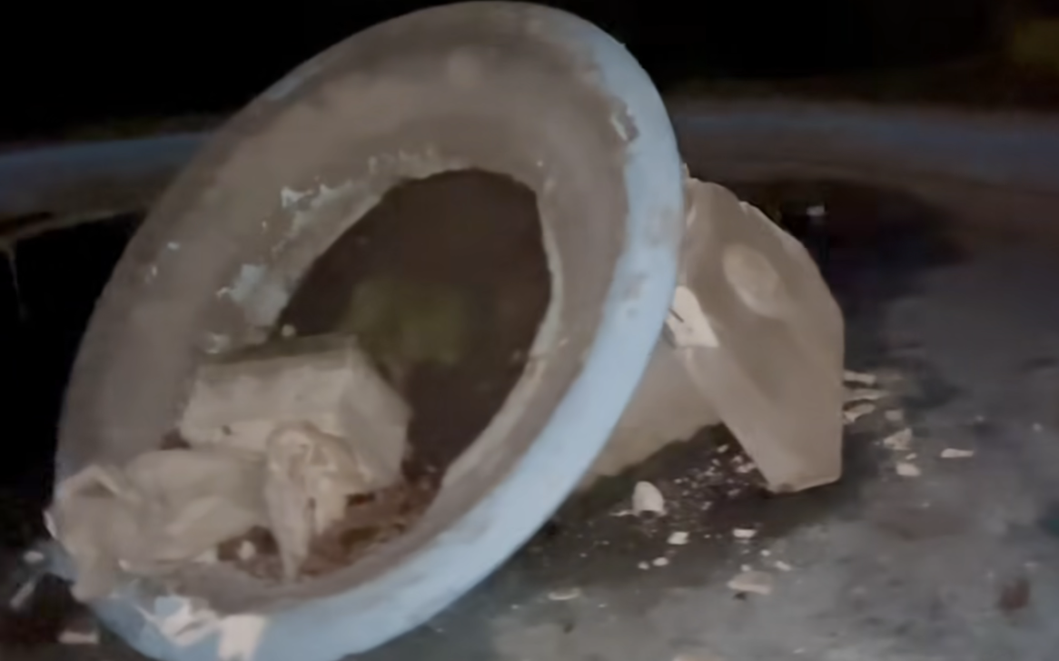 A Castelvetrano esplode la fontana di Villa Falcone Borsellino, atto vandalico