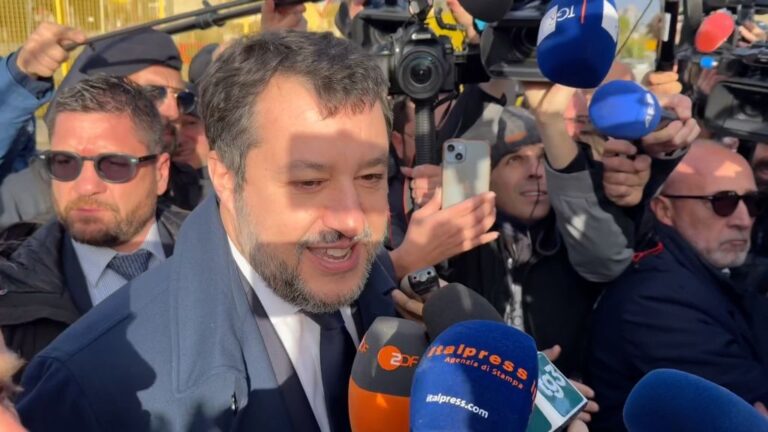 Processo Open Arms, giudici in Camera di consiglio. Salvini rischia sei anni “Per me sarà comunque una bella giornata”