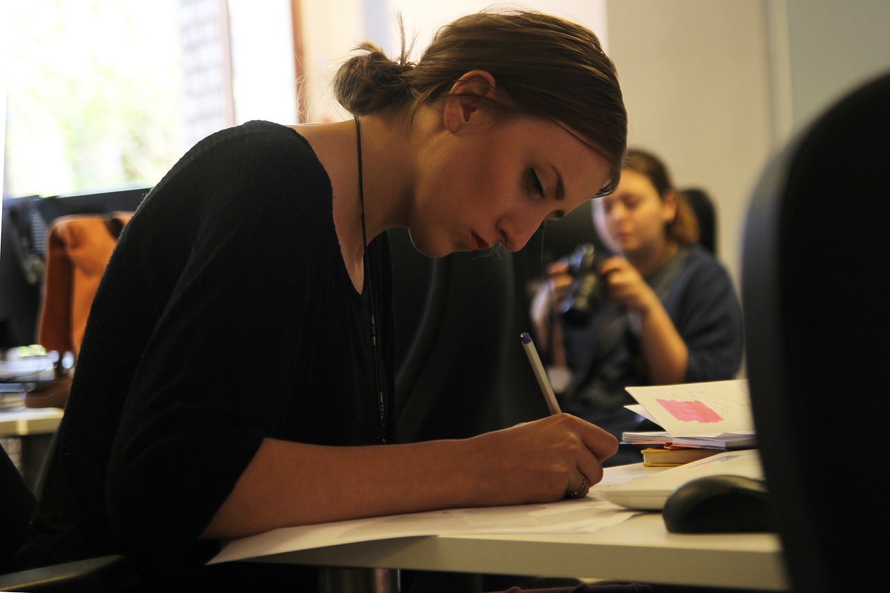 Occupazione femminile, dalla Regione 58 milioni per favorire l’inserimento lavorativo