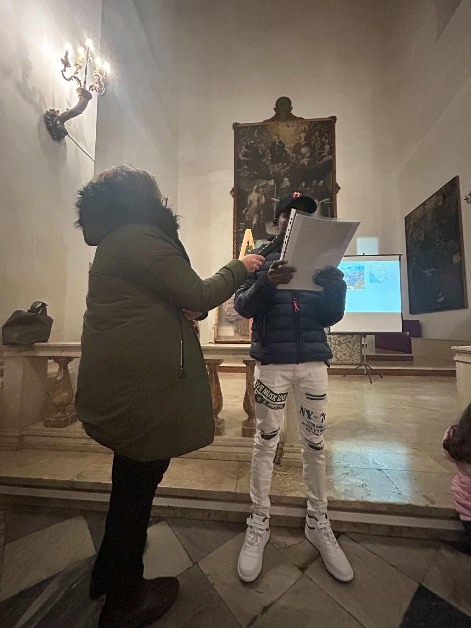 Naufragio di Cutro, a Salemi il ricordo nella poesia letta dai migranti di Solidalia