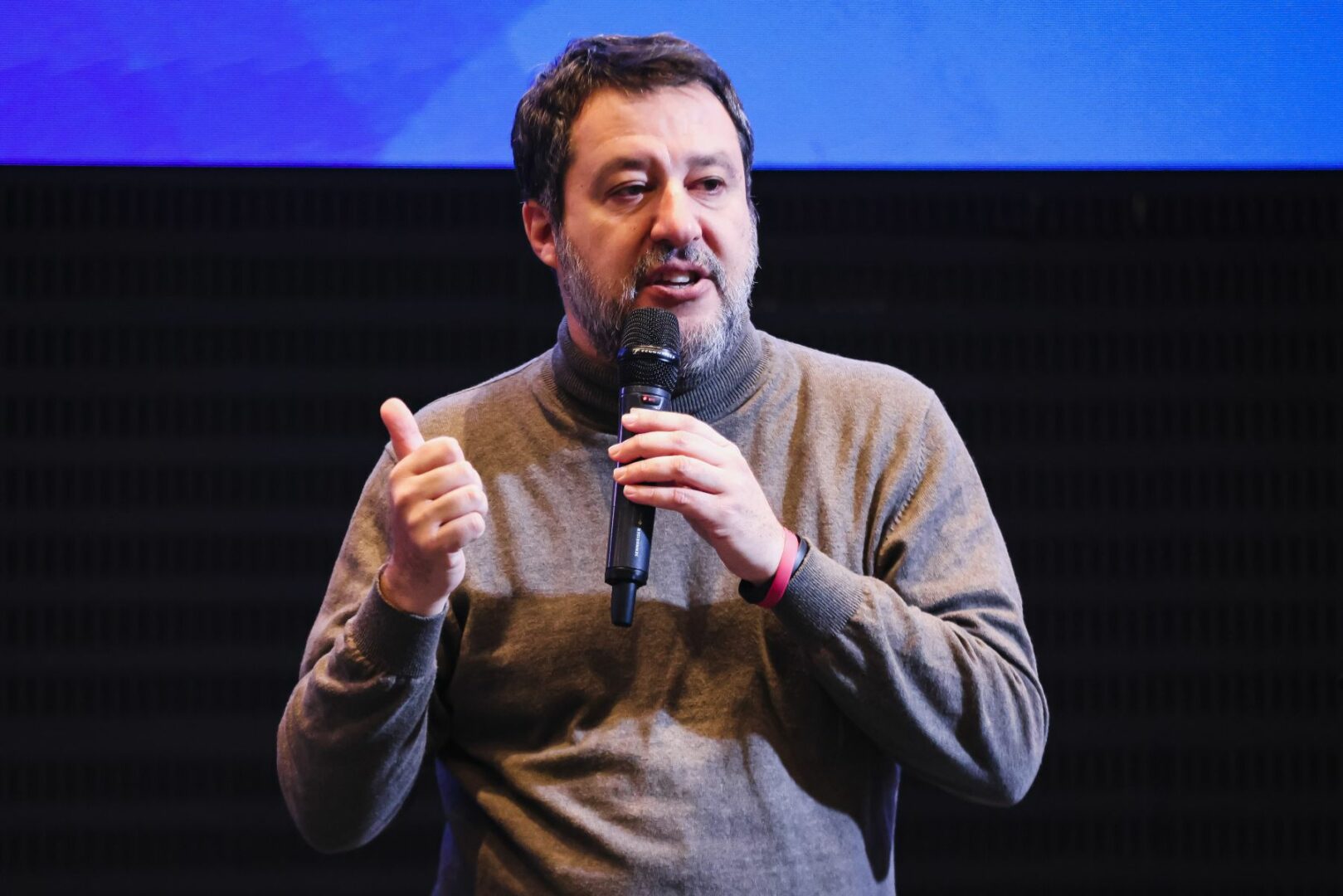 Salvini “Per la Lega si è chiuso un 2024 complicato ma di crescita”