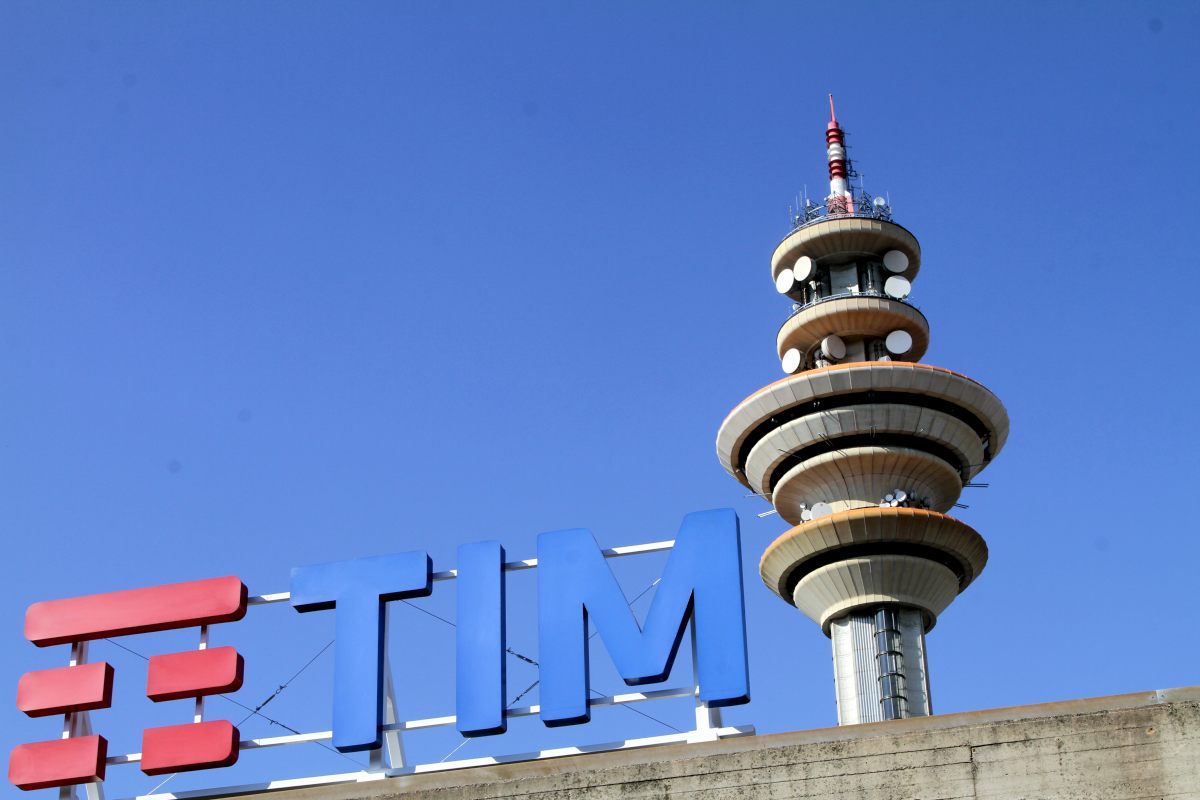 Dal 19 gennaio sospeso il servizio Internet satellitare di Tim. Cosa succede