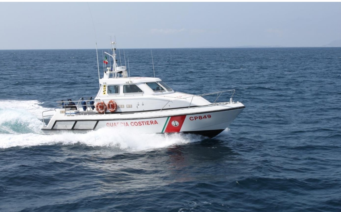 Egadi, imbarcazione a vela in difficoltà. Intervento della Guardia Costiera di Trapani