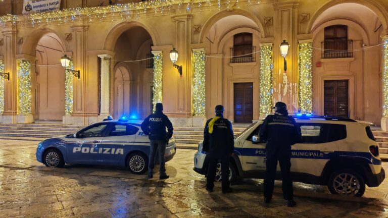 A Marsala movida di controlli delle forza dell’ordine: controllate 140 persone, 4 multe