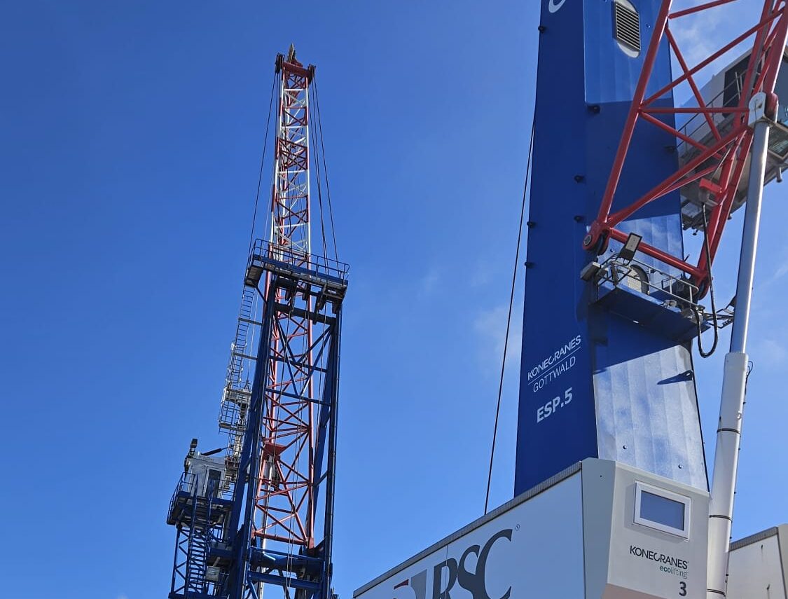 Al Porto di Trapani nuova gru: “Ma la nuova banchina Ronciglio resta inutilizzabile”