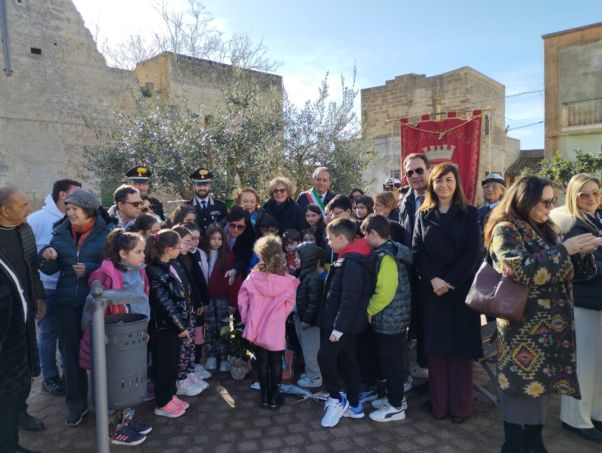 Marsala: inaugurata la “Pietra d’Inciampo” per Vincenzo Alagna deportato e ucciso nel ’44