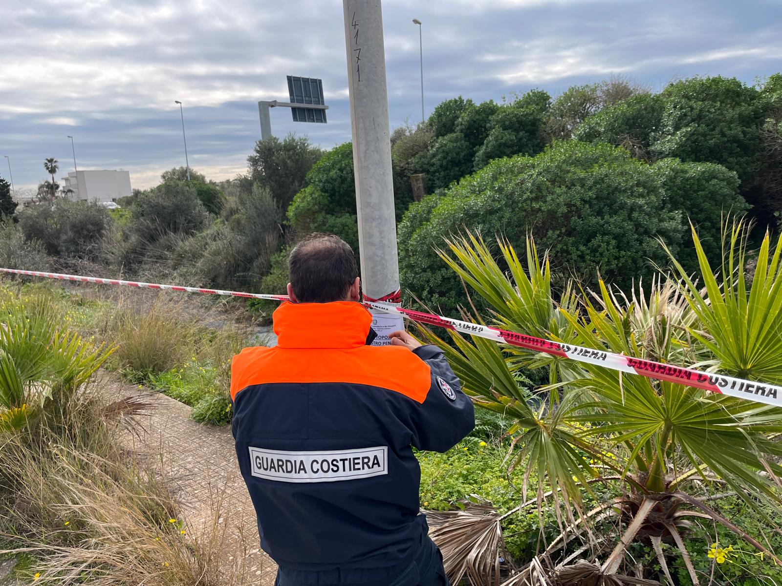 Rifiuti, la Capitaneria di Mazara sequestra un’area lungo la SS 115