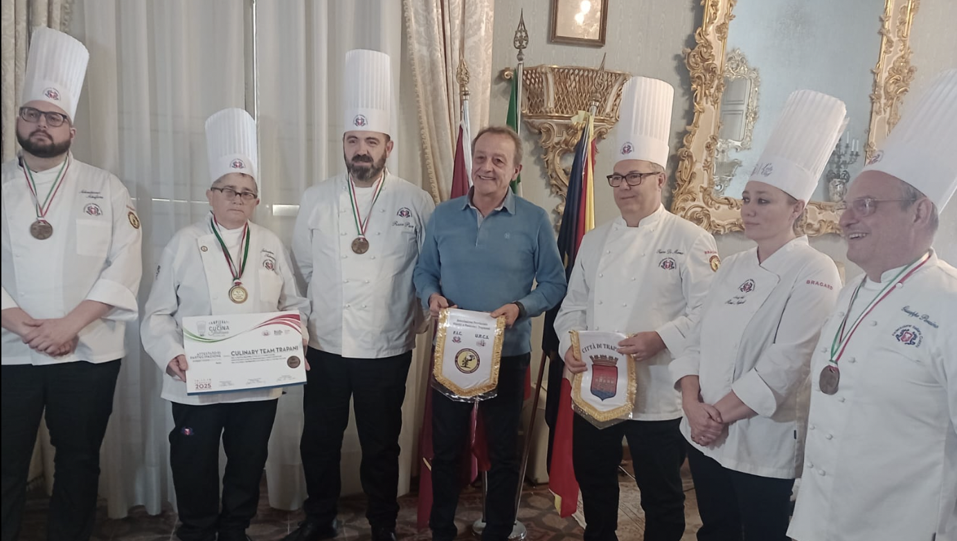 Chef trapanesi brillano a Sanremo e ai Campionati di Cucina Italiana, il sindaco Tranchida li premia