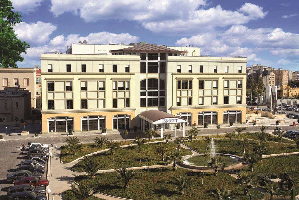 All’ISMETT di Palermo il primo intervento al cuore con tecnologia robotica nel Sud-Italia