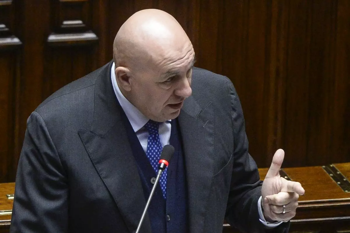 Crosetto “La Nato unico ombrello difensivo utilizzabile”