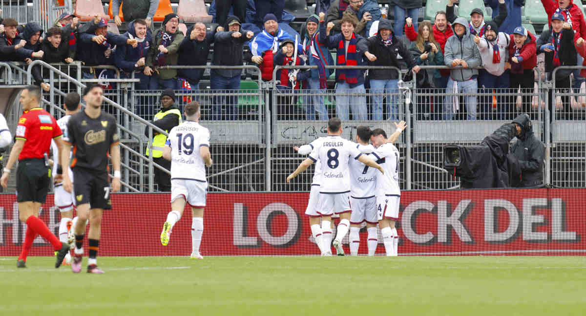 Prodezza di Orsolini e il Bologna espugna Venezia