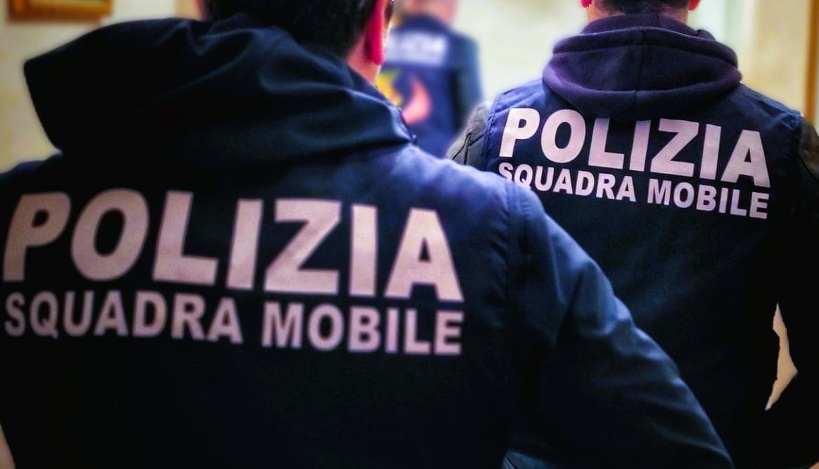 Violenza sessuale su un minore, arrestato un ventenne nisseno
