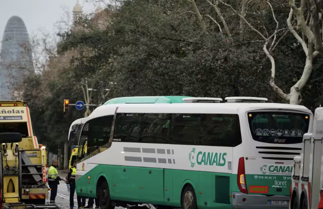 Scontro tra bus a Barcellona, feriti studenti siciliani