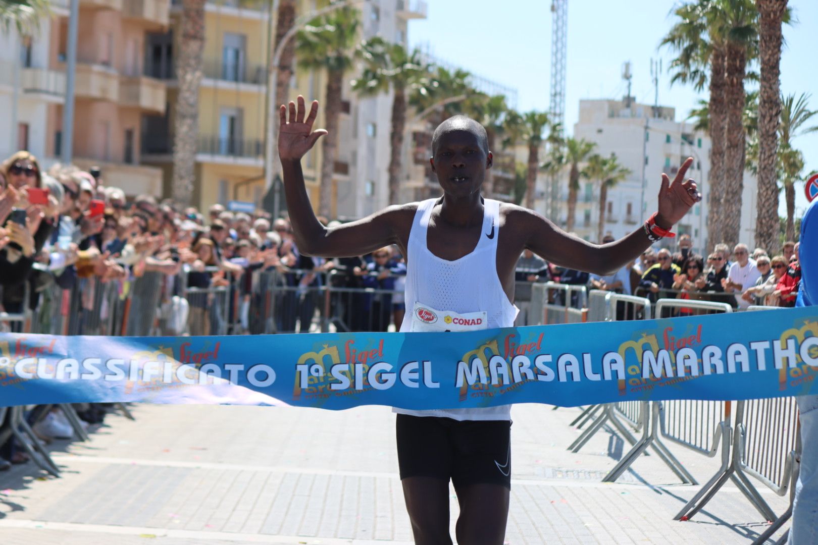 Marsala Marathon, vince il keniano Serem. Terzo un’atleta del Team mazarese Ingargiola