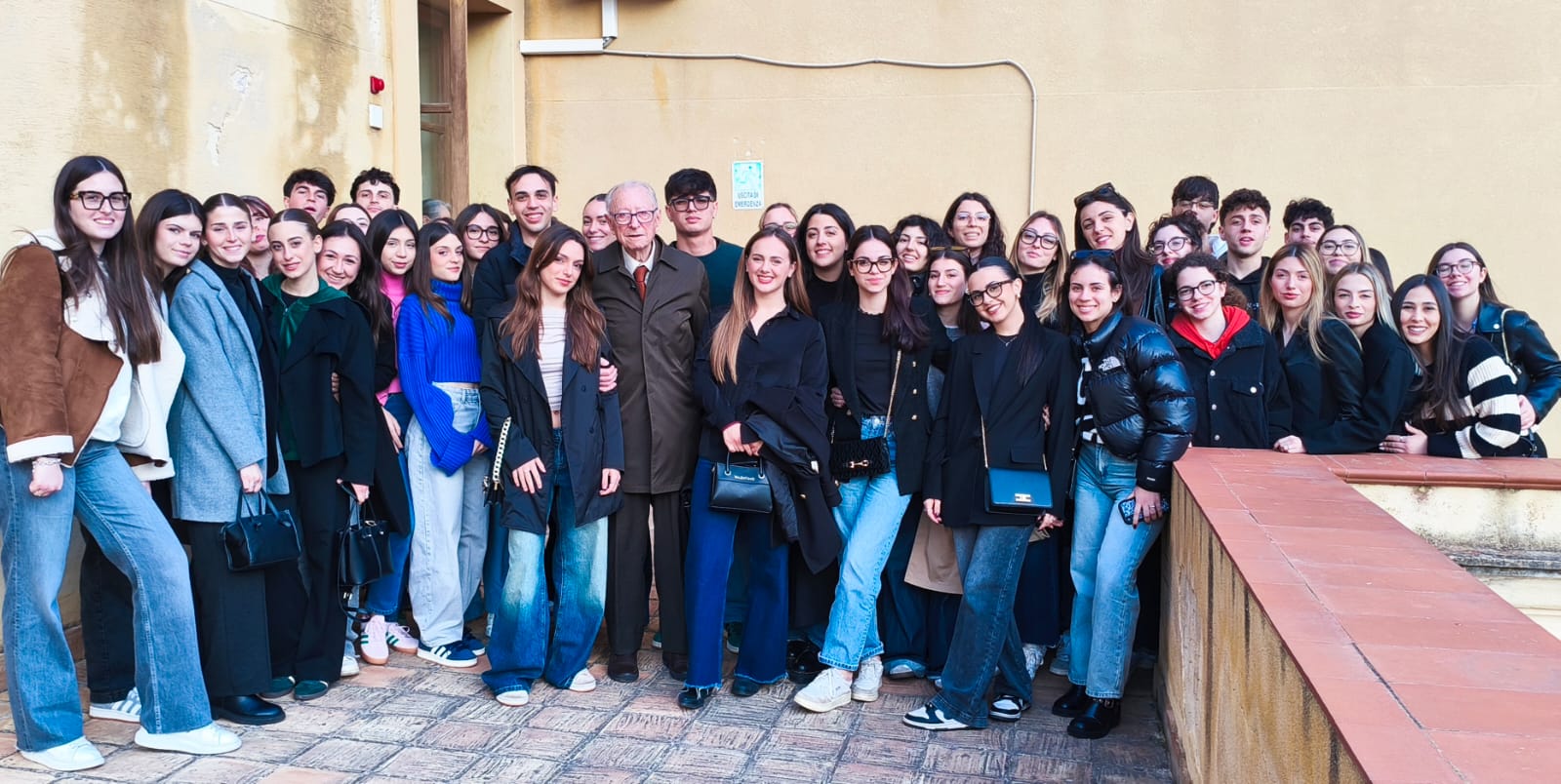 Lectio magistralis dell’Ispettore Elio Piazza al Classico di Marsala e il Ministro Valditara gli scrive