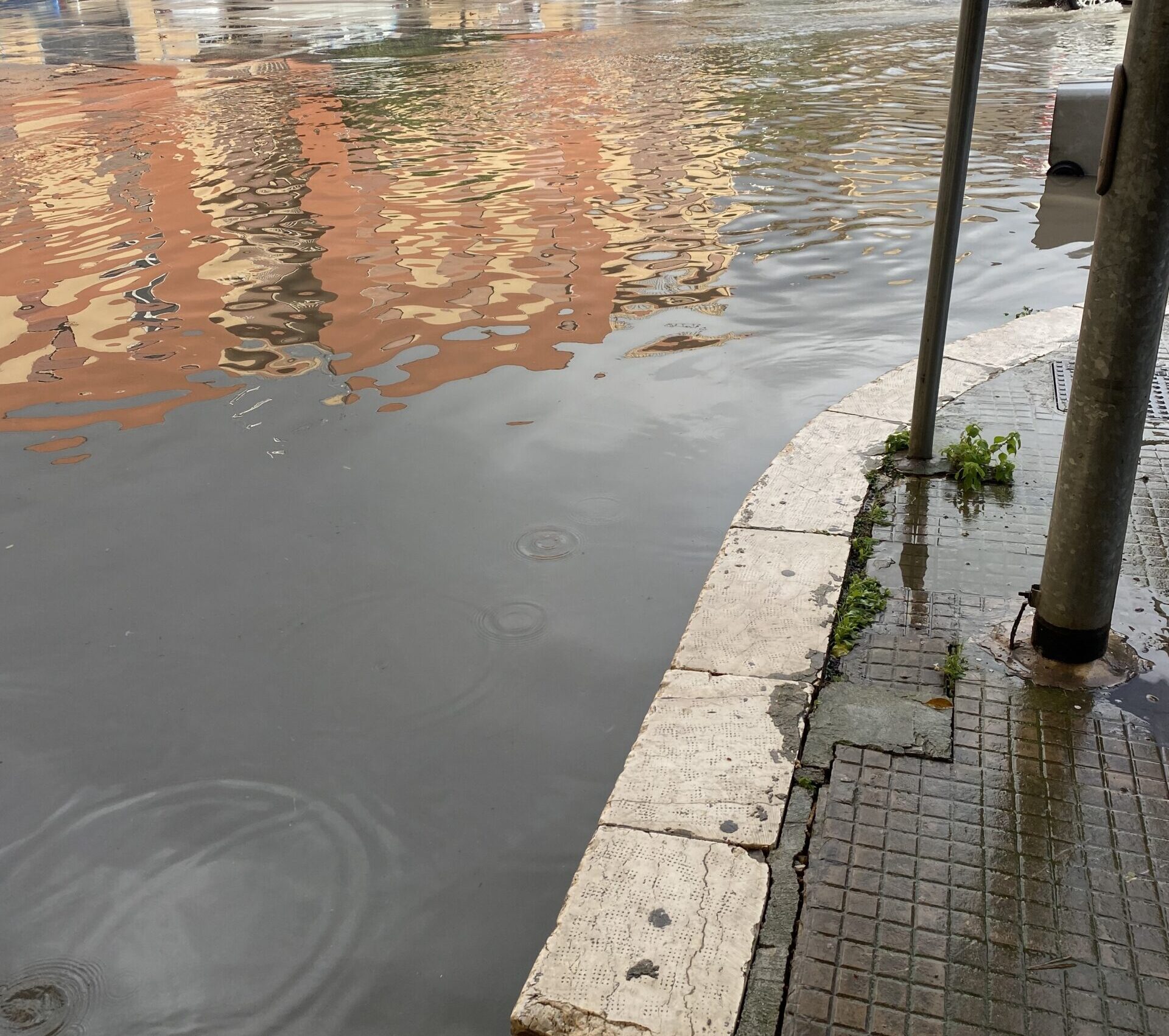 Marsala allagata: “Inaccettabile, il Comune non prende misure”. VIDEO