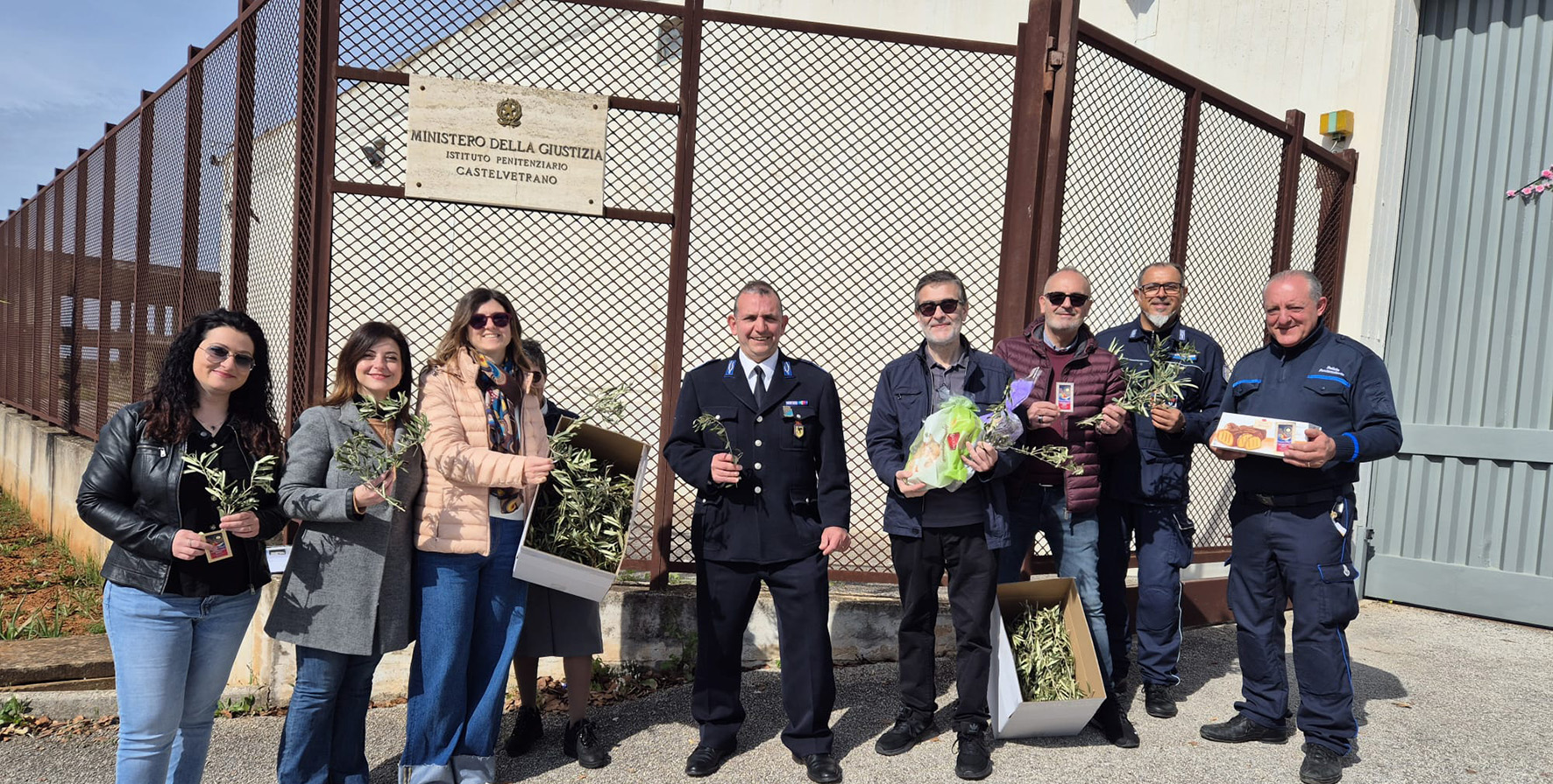 Uova di Pasqua dei bimbi del catechismo per i detenuti del carcere di Castelvetrano