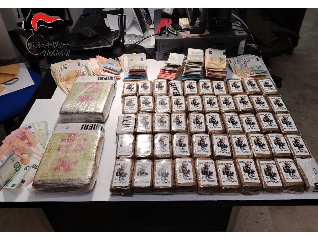 Ancora droga nelle strade trapanesi: due arresti tra cui un pregiudicato