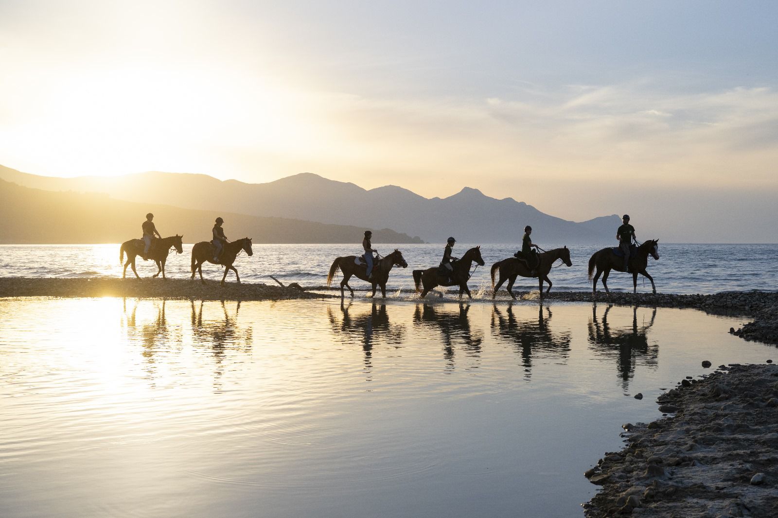 “Una cavalcata per un respiro”, il raduno equestre il 6 aprile a Castellammare