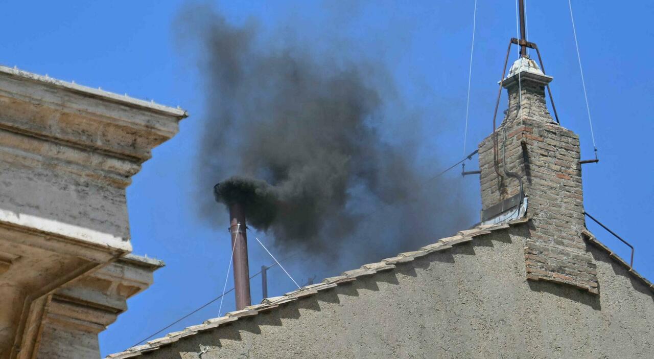 Elezione Papa, Conclave: seconda fumata nera