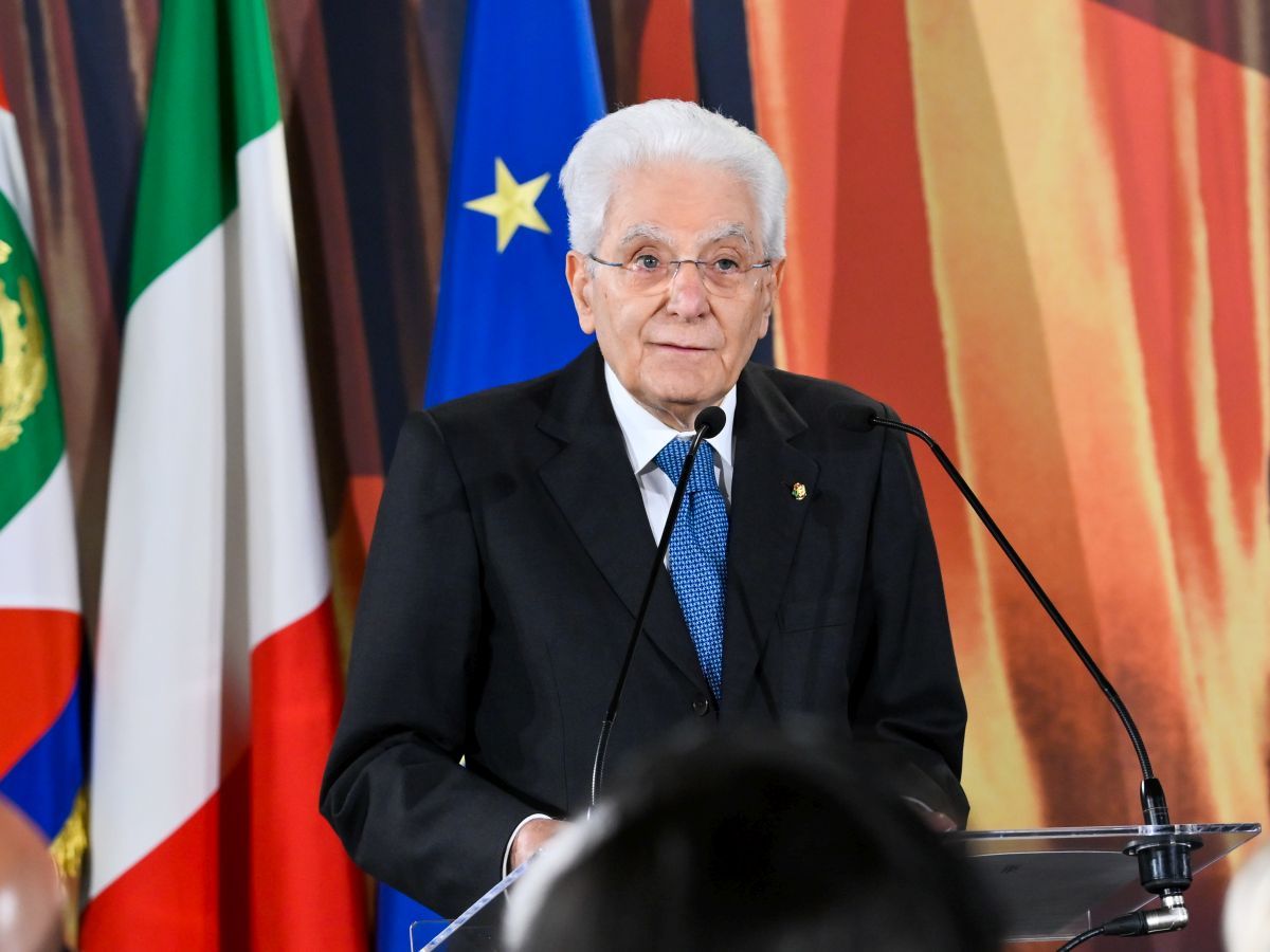 2 giugno, Mattarella: “Attuare gli ideali della Costituzione missione mai esaurita”