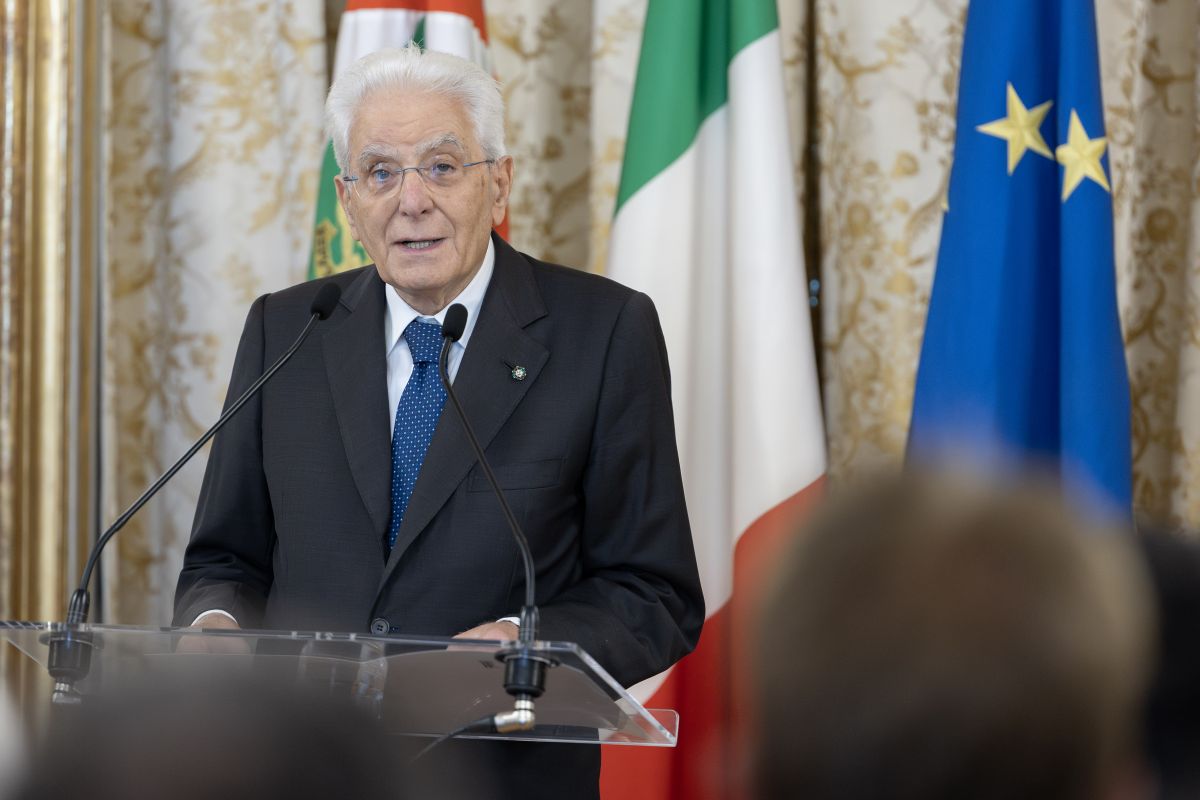 Carceri, Mattarella: “Insostenibile il sovraffollamento, un’emergenza i suicidi”