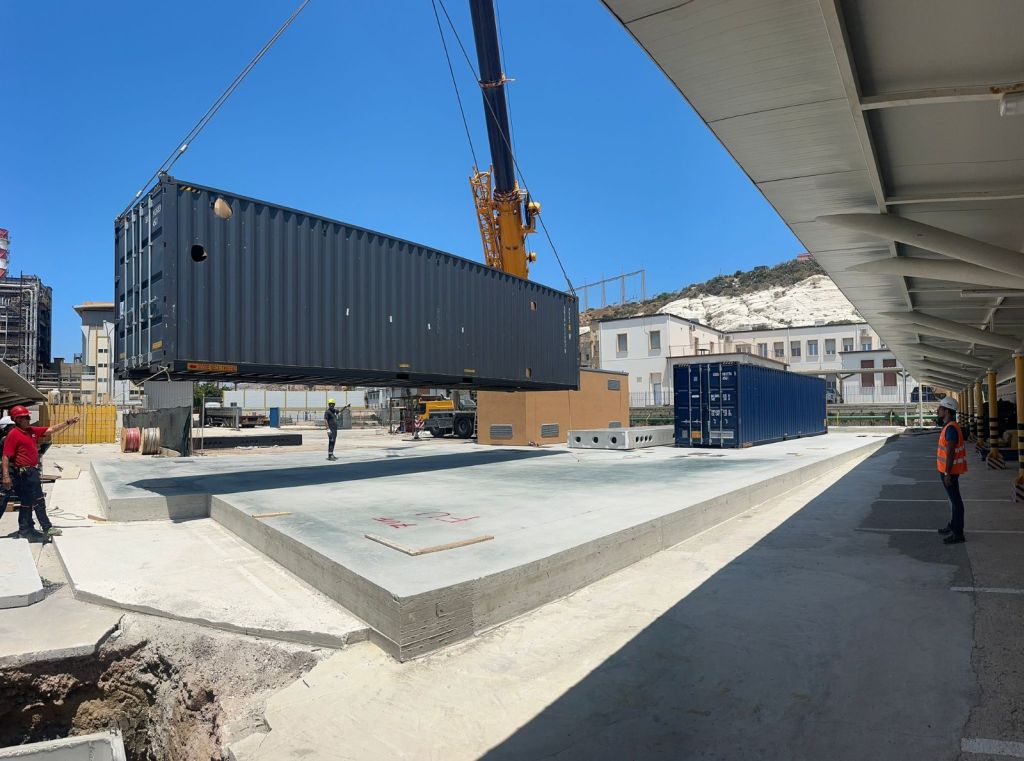 Consegnati in tempi record i primi dissalatori in Sicilia, Schifani “Risposta concreta ad un’emergenza senza precedenti”