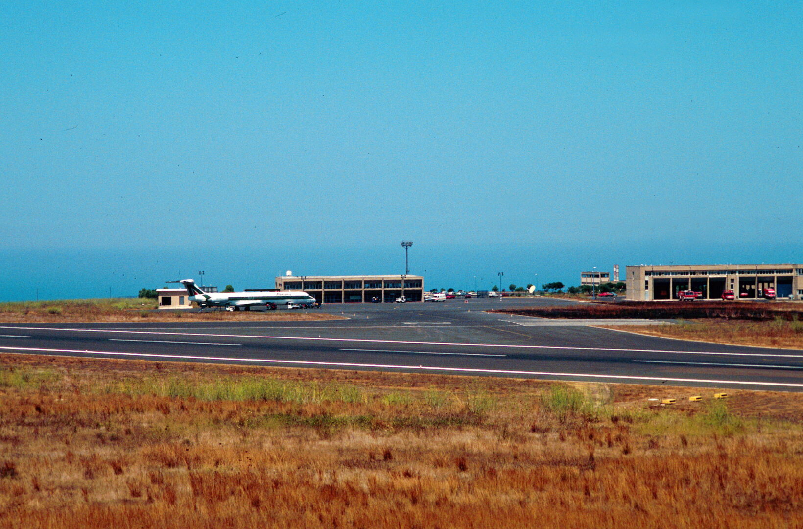 Meteo avverso a Pantelleria, più di mille passeggeri bloccati in aeroporto