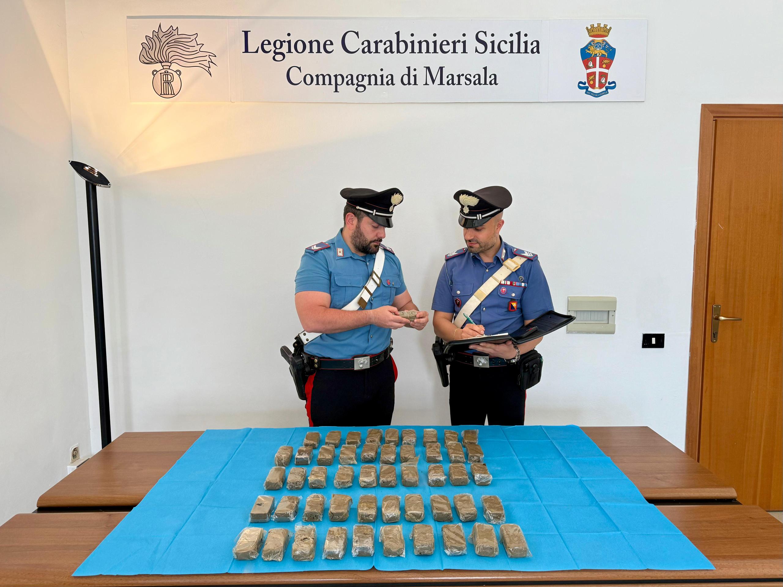Marsala, un uomo di 70 anni arrestato: aveva 5 Kg. di hashish