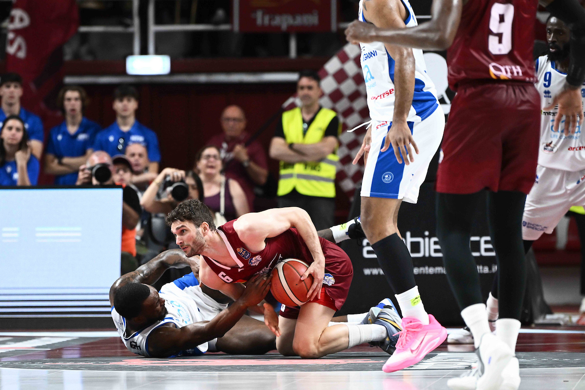 Trapani Shark perde anche Gara 3 e saluta i play off Scudetto