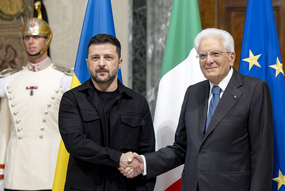 Ucraina, Mattarella a Zelensky “Dall’Italia sempre pieno sostegno”